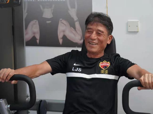 久久久久精彩视频